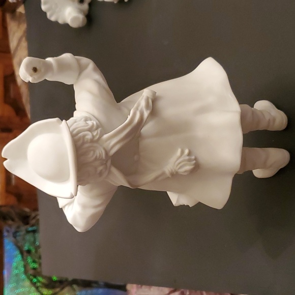 Dept 56 town cryer - Picture 4 of 7